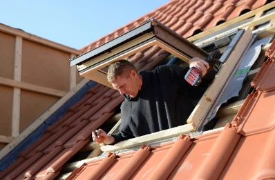 Pose de fenêtres de toit Velux à la Poterie-Mathieu